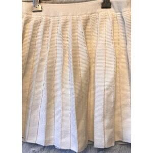 Hollister Womens XL Cream Mini Skirt Ultra High Rise Knit Skater Pleated Preppy